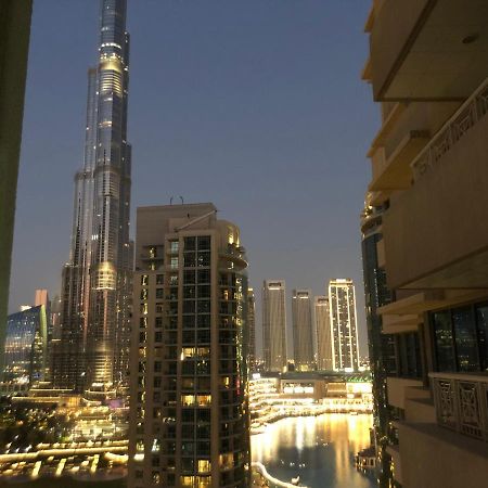 Downtown Boulevard One Bedroom Apt In 29 Blvd غرفة وصالة Burj & Fountain View Master Bedroom Plus 2 Single Beds In Living Room Dubai Eksteriør bilde