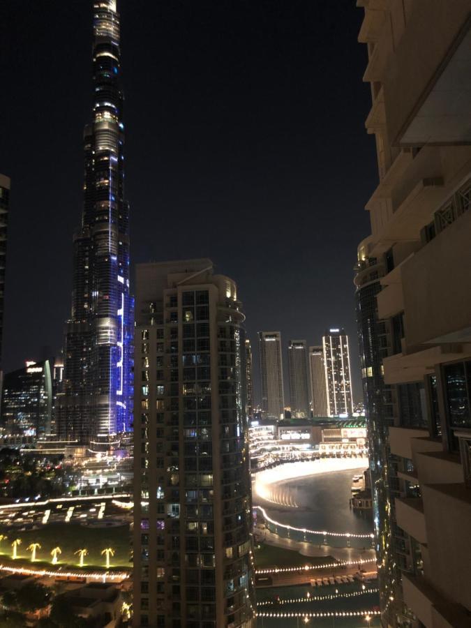 Downtown Boulevard One Bedroom Apt In 29 Blvd غرفة وصالة Burj & Fountain View Master Bedroom Plus 2 Single Beds In Living Room Dubai Eksteriør bilde